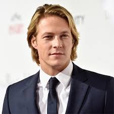 Luke Bracey Biography With Personal Life Affair And Married Related Info Wiki In Timeline With Facts And Info Of Age Height Net Luke Bracey Lucky Luke Luke