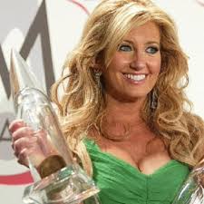 Lee Ann Womack achieved a Country Music smash hit with her song "I Hope You  Dance" that also won a Grammy Award! #leeannwomack