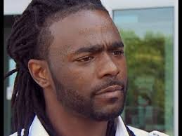 Teen Wears Suit to Meet New Niece to Make 'First Impression'