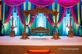 Wedding décor for indian and asian weddings always requires an artistic and creative mind, and the decorators team at kenza love to create. South Asian And Indian Wedding Decoration Services In Chicago