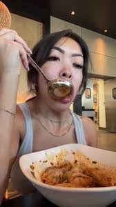 Jennifer Figge's Instagram, Twitter & Facebook