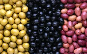 Can You Identify How Ripe Olives Are By Looking At Their Color Learn How And Find Other Interesting Facts About Oli Olive Spanish Olives Mediterranean Recipes