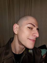 Long hair, dont care… anymore. This week's transformation is a big one!  Watch Rodrigo lose it all in video 228. Full transformation