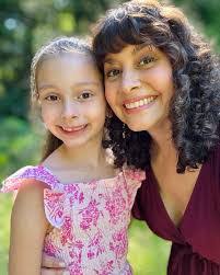 Lisa Vitello's Instagram, Twitter & Facebook