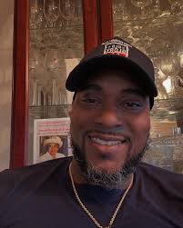 Herschel Carter 的Instagram video • Dec 4, 2022 at 3:36 PM