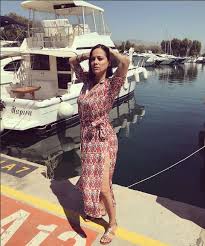 H ηθοποιός μιλά για την καραντίνα και το πώς έχει επηρεάσει την εργασία και την ψυχολογία της και αποκαλύπτει πως κατά. Katerina Tsabaloy 8hlazei Thn Korh Ths Se Paralia Ths Leykadas Missbloom Gr