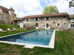 gite du chateau guyon location de vacances avec piscine gites de france charente location gite gite de france gite