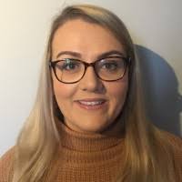 90+ perfiles de «Kelly Pitts»