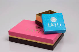 The beautiful gift inside the box. Custom Printed Jewelry Boxes Custom Printing Box Design