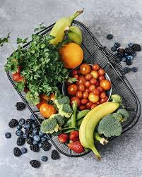 It's not possible to lose 20 pounds in a month in a healthy manner. How To Lose 20 Pounds Fast Diet And Exercise Plan To Lose 20 Pounds
