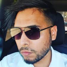 Can I share my mirror selfie here?