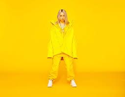 Me tomó de la mano, me ayudó a salir de la oscuridad y me enseñó que, de lo que sea que nuestras almas estén hechas. Billie Eilish 1080p 2k 4k 5k Hd Wallpapers Free Download Wallpaper Flare