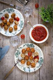 Boulettes Vegetariennes Au Fromage Recette Italienne Un Dejeuner De Soleil Recette En 2020 Recette Italienne Boulette Vegetarienne Recette