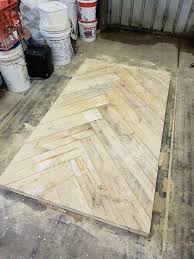 The Table Top Of My Own Diy Pallet Table Still In Progress But Loving It So Far Diy Table Top Refinishing Furniture Diy Diy Dining Room Table