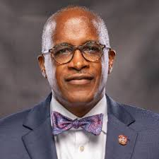 Glenn Rushing (@gerushing)