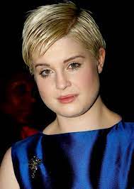 Kelly osbourne sleek bobby pinned updo: Kelly Osbourne Hairstyles Styles Weekly