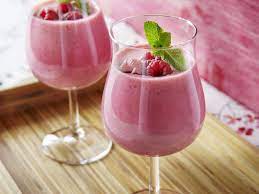 himbeer buttermilch rezept buttermilch himbeeren getranke