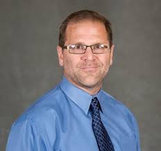 Travis Holman's Instagram, Twitter & Facebook