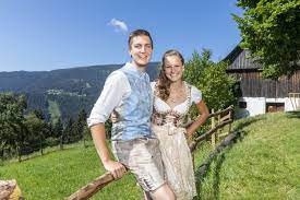 Bauer sucht frau ist das kultformat und lockt seit jahren millionen zuschauer vor die bildschirme. Startschuss Fur Die Liebe Atv Erfolgsshow Bauer Sucht Frau Startet Am 23 September Um 20 15 Uhr In Die Hofwochen Bauernzeitung