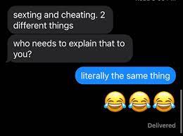 lol, cuz sexting other girls isn't cheating. : r/mildlyinfuriating