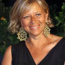 Donatella Bianchi è la candidata che il Movimento 5 Stelle, insieme alle  altre forze politiche e civiche che hanno accettato di correre con noi,  proporrà ai cittadini del Lazio per mettere a