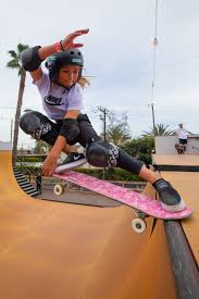Hi i'm sky brown 👋🏼 go check out my instagram @skybrown ️ Sky Brown The 11 Year Old Olympic Hopeful I Want To Push Boundaries For Girls Sky Brown Skate Photos Cool Skateboards
