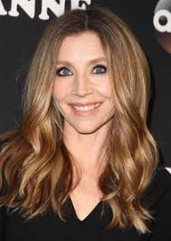 Firefly lane debuted on netflix on wednesday, february 3, and while it chronicled the very complicated up and down friendship between kate (sarah chalke) and tully (katherine heigl), it also featured the story of johnny (ben lawson), a man who works as both characters' boss and later. Firefly Lane Tvmaze