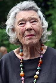 British author Rosamunde Pilcher attends a garden party at the official residence of the British ambassador to Germany on June 7, 2012 in Berlin, ... - Rosamunde%2BPilcher%2BBritish%2BAmbassador%2BHosts%2BKOiSYUHlsJrl