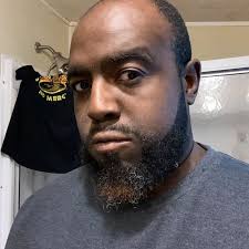 🫣 When people ask where my waist at 🤷🏽‍♀️ I'm enjoying my journey