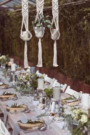 Grune Boho Hochzeit Im Gewachshaus Hochzeitskiste Boho Hochzeit Hochzeit Wald Trauung