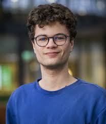 Luke Visser's Instagram, Twitter & Facebook