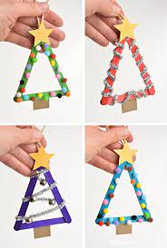 Popsicle Stick Christmas Trees Trabalhos Manuais Artesanato De Natal Para Criancas Enfeites De Natal