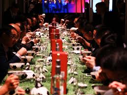 Keep your guests happy by serving the food they desire, managing drama between them, and sending them home at the right. Charles Kaisin