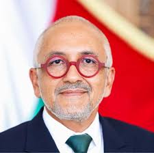 FAMPATSIAHIVANA FARANY Amin'ny alahady izao 31 janoary 2021 no fe-potoana  farany hamerenana amin'ny ara-dalàna ireo takelaka dokam-barotra tsy  ara-dalàna rehetra. Miantso an'ireo mpisehatra rehetra, na Mpametaka  (régisseurs) io na tompon'ny dokam ...