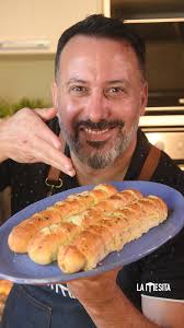 Pan de ajo exprés, idea fácil y rica para compartir!, ., Ingredientes:,