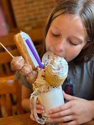 LF: Coffee cart for 100 pax this Sunday. Loc: Shakey's Southwoods. Please  comment your all-in packages. Thank you!