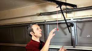 This can be used to extend the bolt, either manually from the inside or using an exterior handle. Manual Disengage For Liftmaster Sears Garage Door Opener Youtube