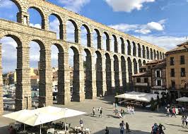 Wörter der wunder testet deinen wortschatz während du in vielen spannenden leveln wunder entdeckst. Galeri Foto Akuaduk Segovia Di Segovia
