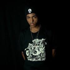 This is a subreddit to post rare photos of xxxtentacion, or other rappers if you wish. Xxxtentacion R A R E