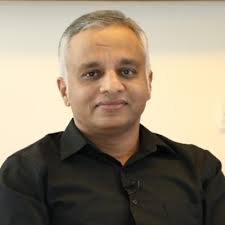 Isha Suri (@bebaak_suri)