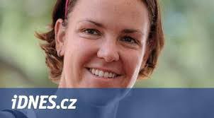 Lauren Andrus's Instagram, Twitter & Facebook