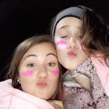 Isabella Carney's Instagram, Twitter & Facebook