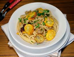 Spaghetti Ou Bucatini A L Anchoiade Et Courgettes Jaunes Grillees Et Si C Etait Bon Anchoiade Courgettes Jaunes Spaghetti