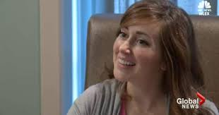 Kentucky doctor delivers another woman's baby before going into labour  herself