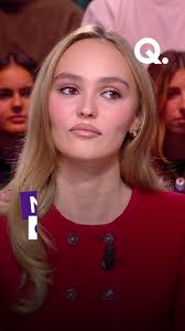 Lily Rose-Depp: Pourquoi elle veut impressionner son frère