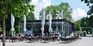 Das hotel direkt am kalterer see seegarten verfügt nicht nur über ein wunderbares restaurant am see mit seeterrasse, einem öffentlichen. Datei Seegarten In Kressbronn Panoramio Jpg Wikipedia