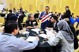 Menghadiri sambutan sambutan hari malaysia 2019 dari stadium perpaduan, petra jaya, kuching, sarawak #sayangimalaysiaku #malaysiabersih pic.twitter.com/hi62rzbvi4. Galeri Anugerah Perkhidmatan Cemerlang Category Retreat Sambutan Hari Kebangsaan Dan Hari Malaysia 2019 Di Kompleks Kkmm Putrajaya Pada 21 Mac 2018 Image Retreat Sambutan Hari Kebangsaan Dan Hari Malaysia 2019