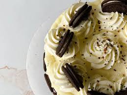 This chocolate oreo cake recipe is to die for! How To Make A Delicious Bakery Style Oreo Drip Cake