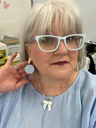 Customizable polymer clay eyewear toppers with magnets