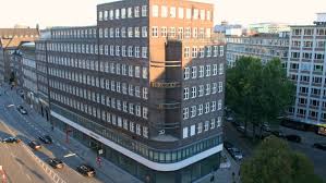 Deutsche Reeder Ziehen In Hamburg Bilanz Ndr De Nachrichten Hamburg